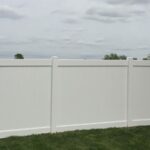 6' White Vinyl Privacy 2 (2) 6' White Vinyl Privacy 2 (2)